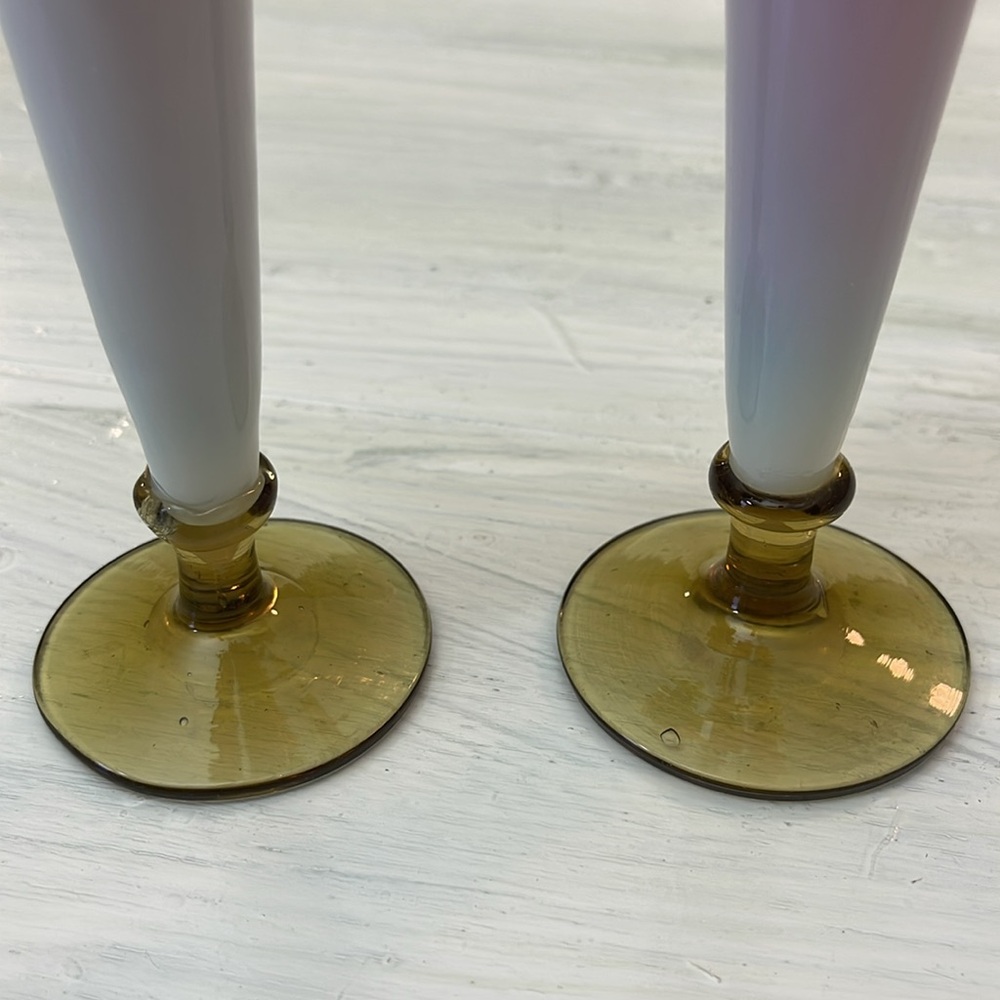 Vintage Art Glass Pedestal Base Ruffle Edge Bud Vase Set - Picture 4 of 11